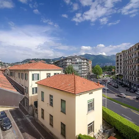 Easy Lake * Como